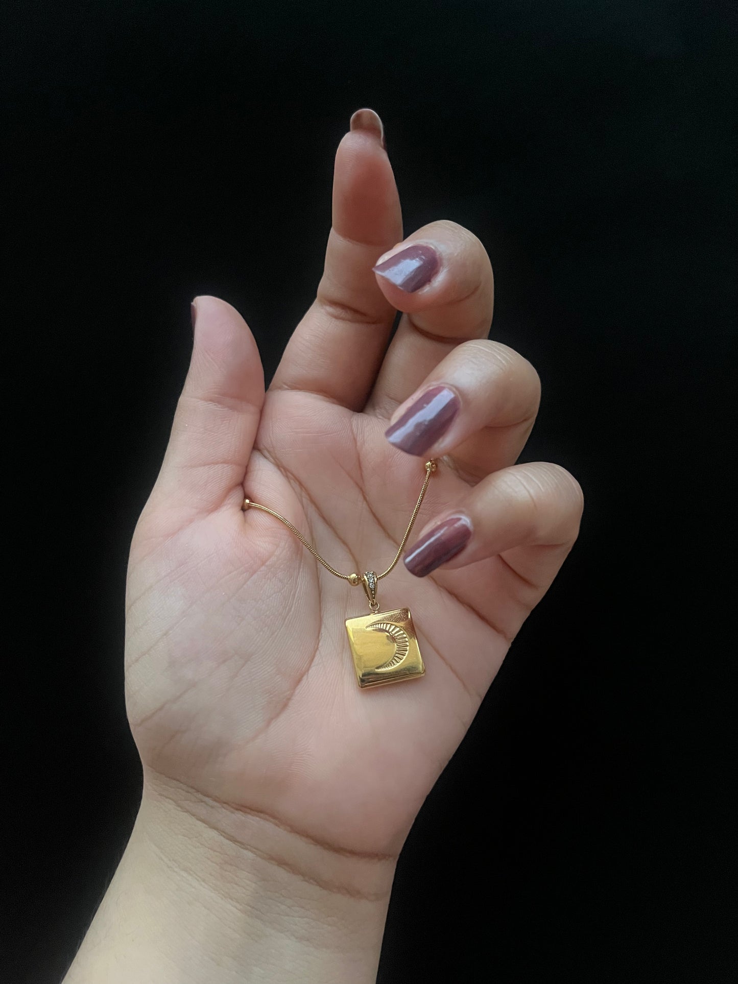 Selenophile Necklace